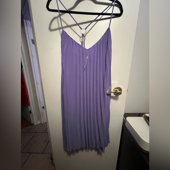 Elegant Purple Pleated Dress - Picture 2 of 2